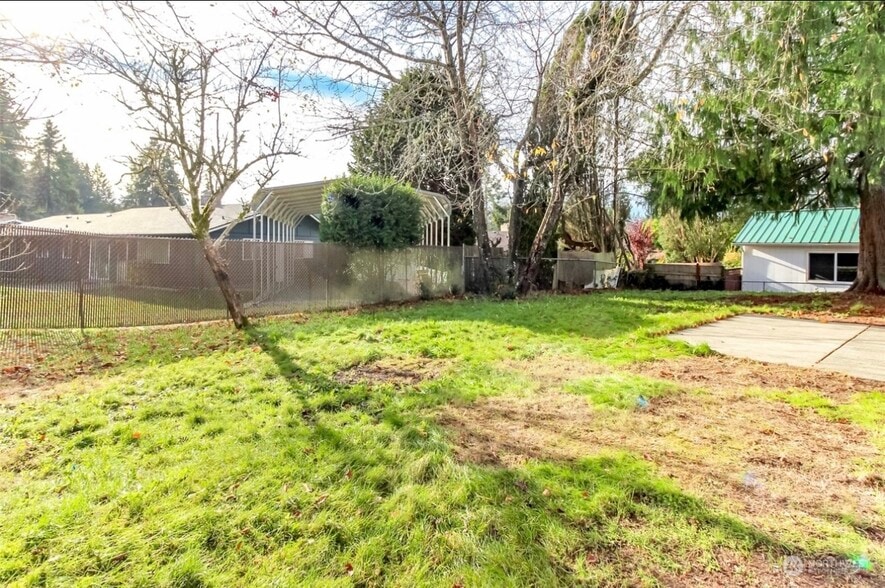 Building Photo - 10914 108th St SW