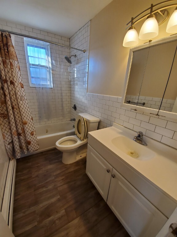 Building Photo - *Oversized three bedroom for rent quiet co...