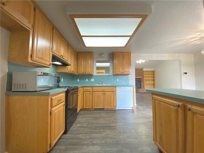 Building Photo - 917 NW 170th St