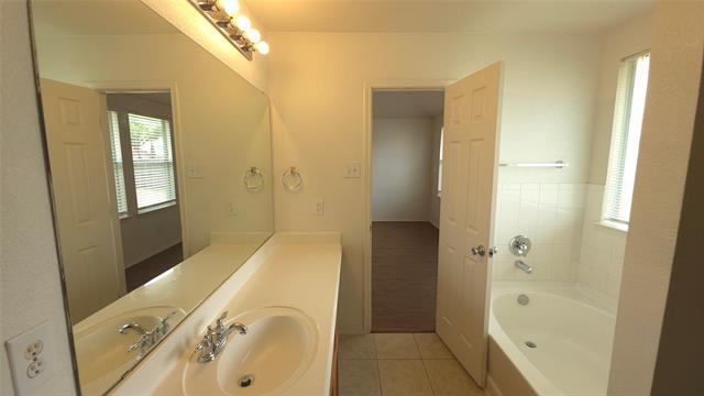 Building Photo - 5901 Secco Ct