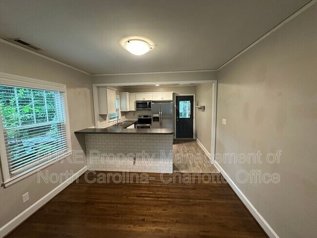 Building Photo - 2615 Ashley Rd