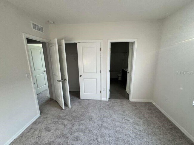 Building Photo - 16177 Glowing Grove Ave