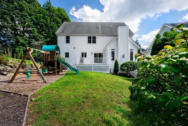 Building Photo - 14 Brattle Ln