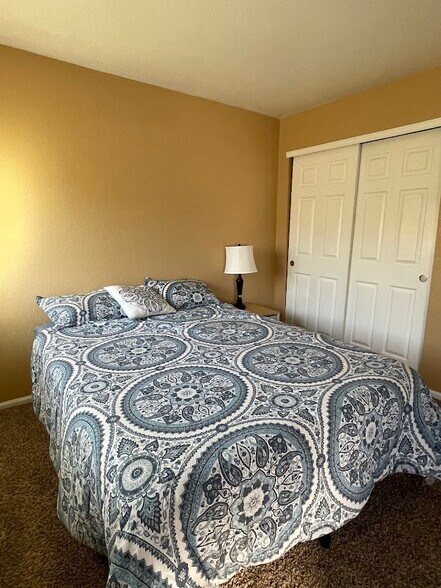 Building Photo - 7951 S Kittredge Way