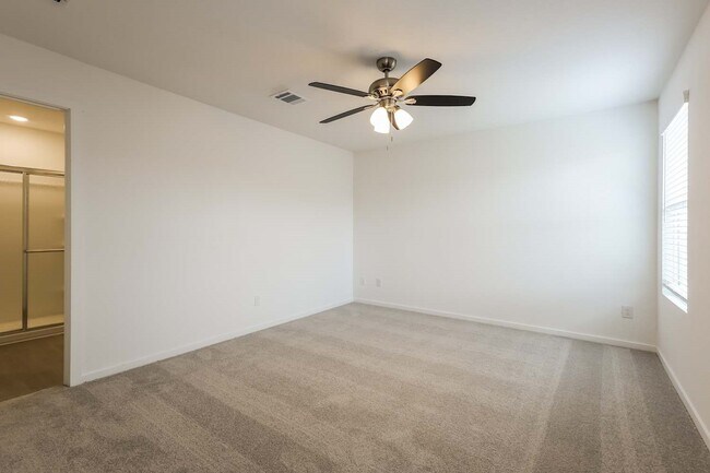 Primary Photo - 3704 Axis Hl St