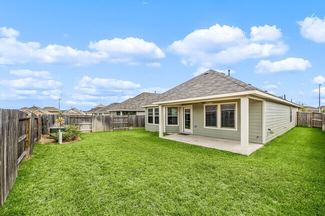 Building Photo - 723 Larkspur Shadow Dr
