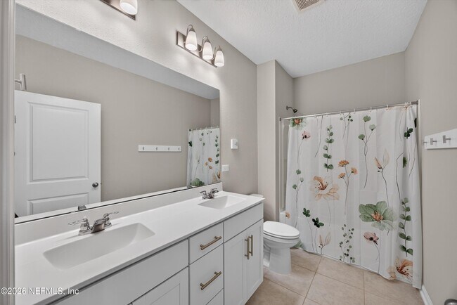 Building Photo - 75875 Saffron Ln