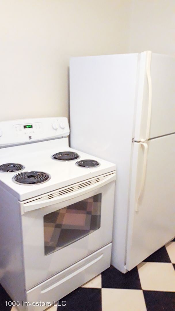 Building Photo - 1005 E Roy St