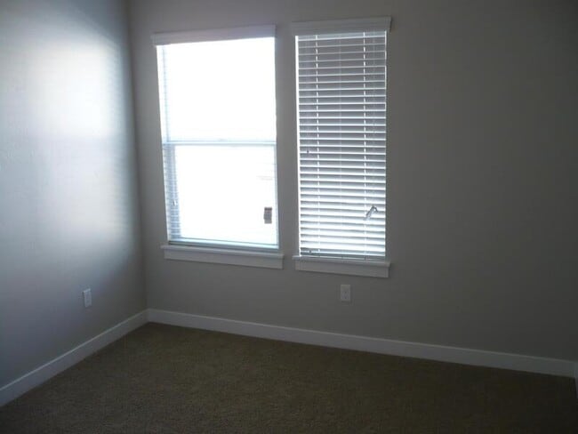 Building Photo - 102 S 1800 W