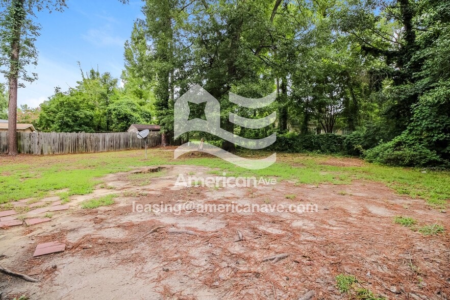 Building Photo - 512 Smith's Market Rd