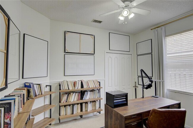 Building Photo - 963 Cherry Valley Way