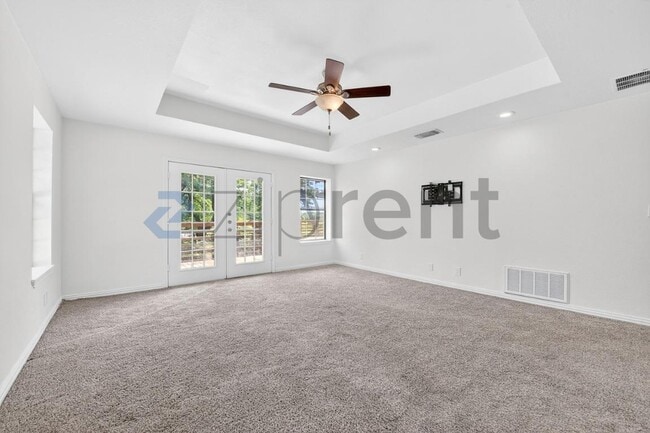 Building Photo - 3901 High Rd