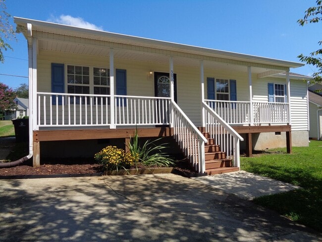 Primary Photo - Upgraded House for Rent-3 Bedroom