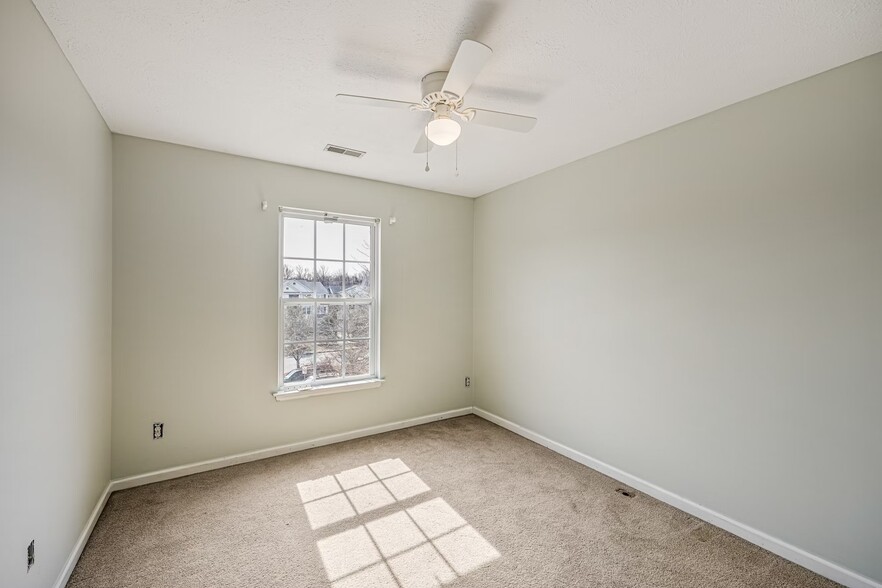 3rd floor - second bedroom - 1983 Esther Ct