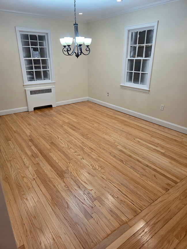 Building Photo - 109 Beverly Rd