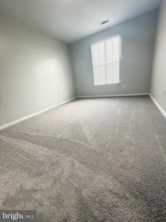 Building Photo - 21228 McFadden Square