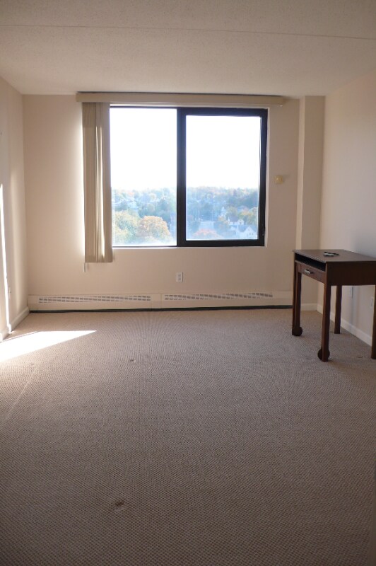 Building Photo - 4 Martine Ave