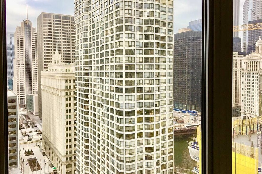 Building Photo - 440 N Wabash Ave