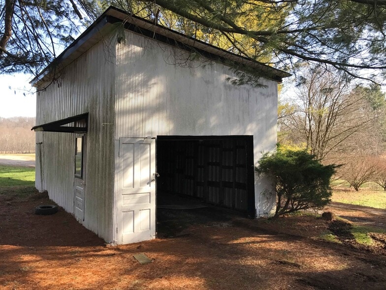Building Photo - 17146 Truetown Rd