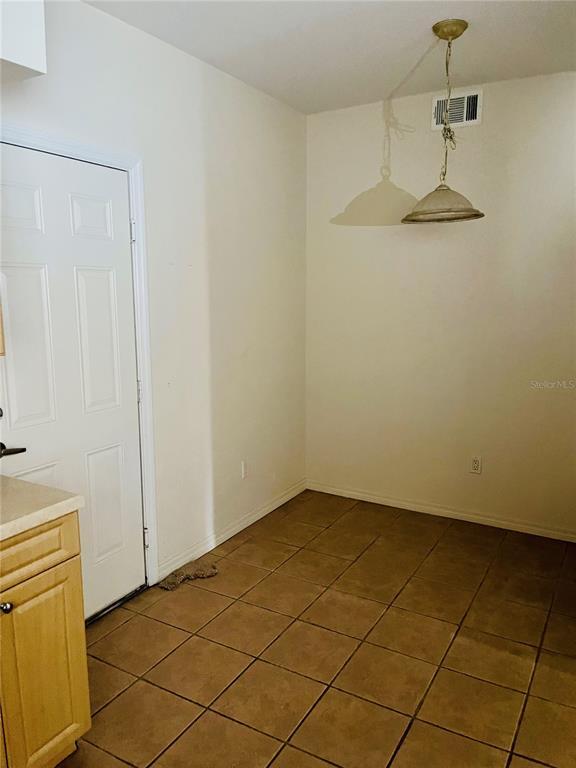 Building Photo - 5397 Admiral Way