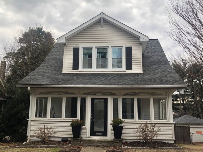 Building Photo - 4906 Ross Rd