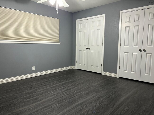 Building Photo - 2627 Bretton Rd