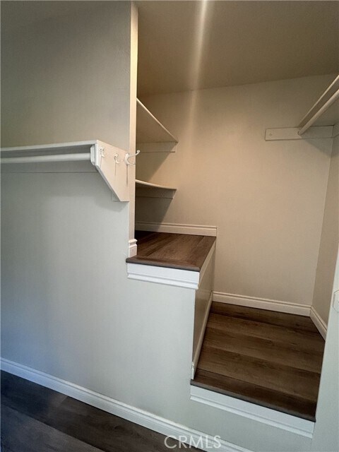 Building Photo - 400 S Garfield Ave