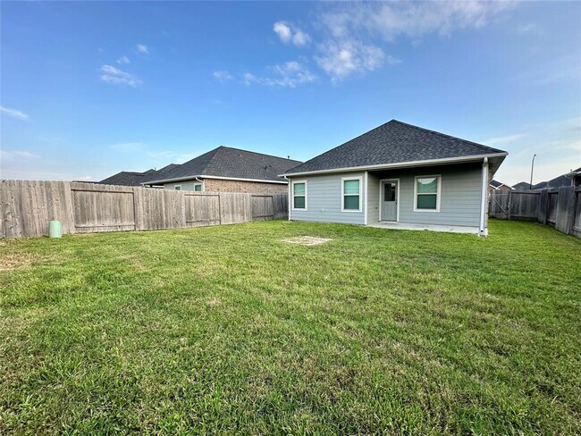 Building Photo - 31330 Spotted Saddle Hollow