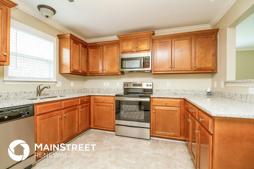 Building Photo - 1513 Sunray Dr
