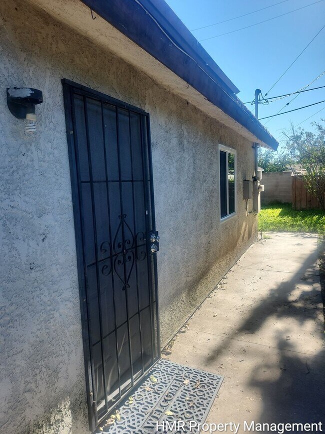 Building Photo - S-354 Fowler Ave