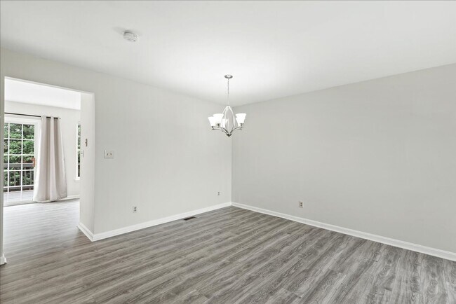 Building Photo - COMING SOON- 3 Bedroom 2 Half Bath Townhome in Spotsylvania