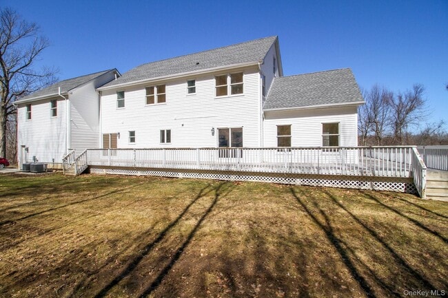 Building Photo - 390 Birch Hill Rd