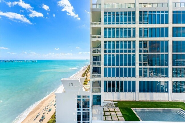 Building Photo - 6899 Collins Ave