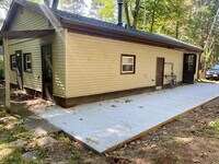 Building Photo - 416 Manitowish St