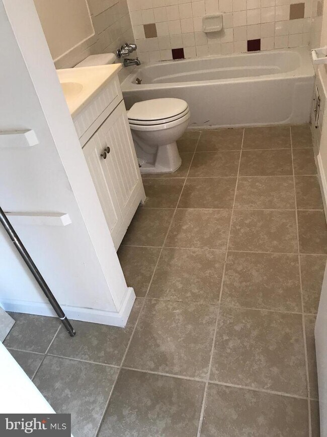 Building Photo - 4116 Ferrara Terrace