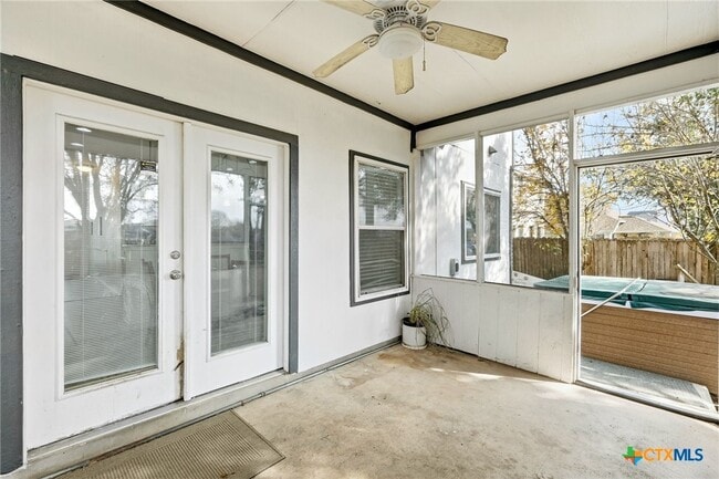 Building Photo - 1410 Katie Lynch Dr