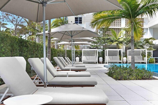 Building Photo - 155 E Boca Raton Rd