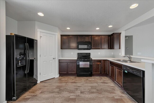 Building Photo - Charming 3-Bedroom Home with Fenced Yard in the Heart of Meridian