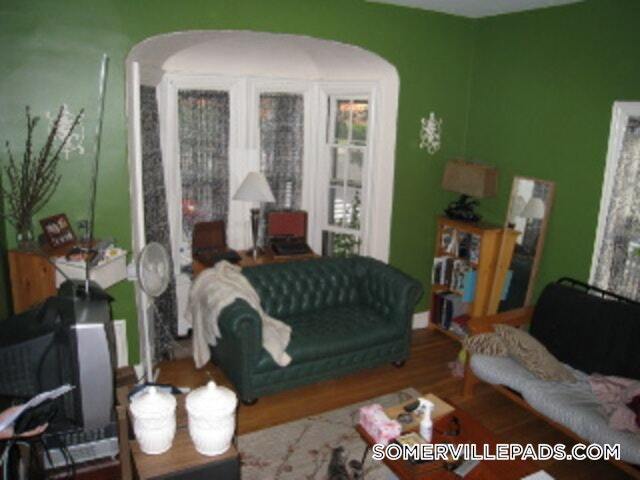 Building Photo - 279 Washington St