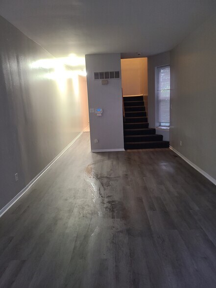 Building Photo - 4317 N 19th St