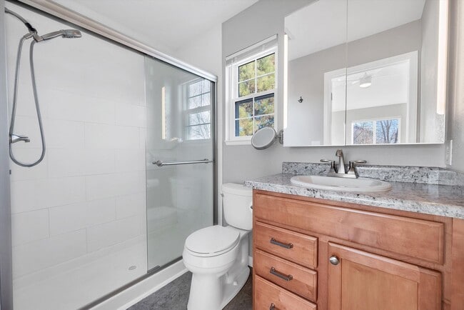 Building Photo - Beautiful & Spacious 4BD, 2.5 BA in Thornton!