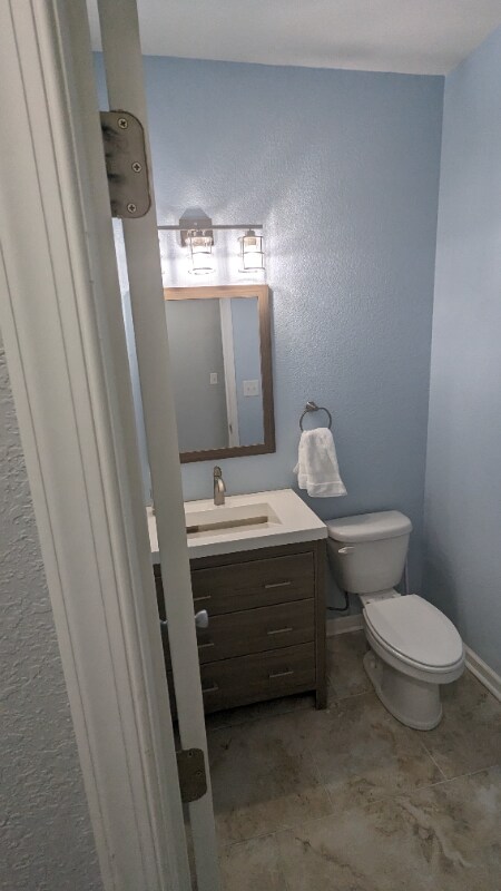 Building Photo - 418 Munden Ave