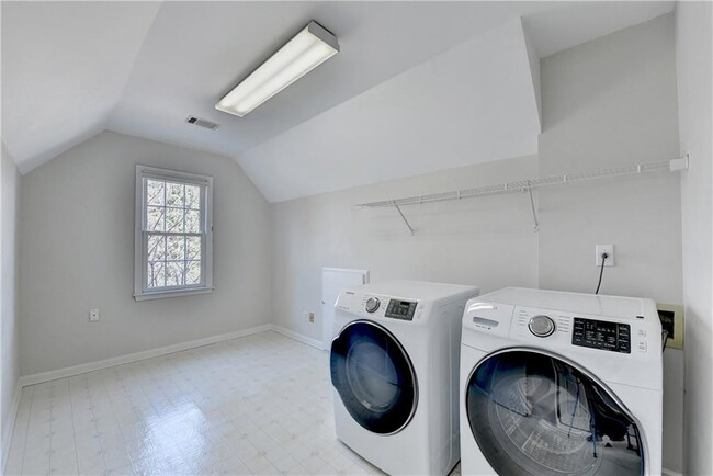 Building Photo - 4910 Wimborne Ct