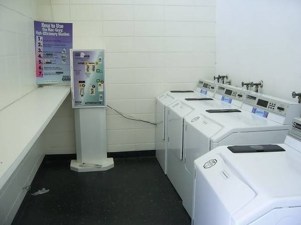 Building Photo - 1700 SW 16th Ct