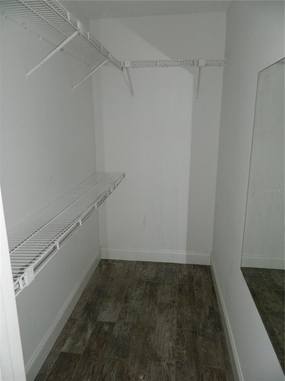 Building Photo - 2369 Oak Park Way