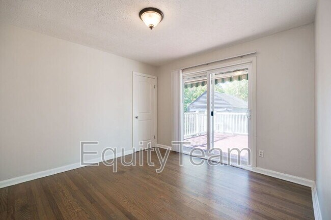 Building Photo - 6949 Marbev Dr