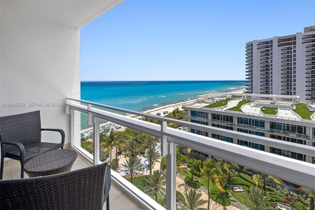 Building Photo - 6801 Collins Ave