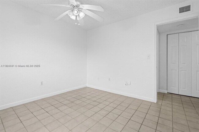 Building Photo - 5736 W 26th Ave