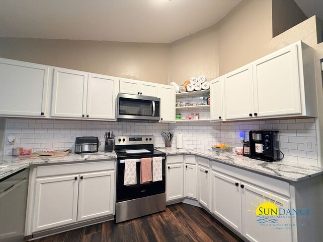 Building Photo - Great 3 Bedroom Home in Crestview!