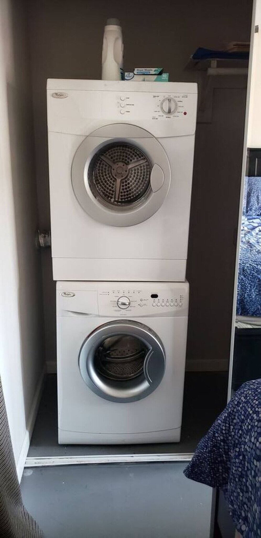 Building Photo - 1510 E Whitton Ave